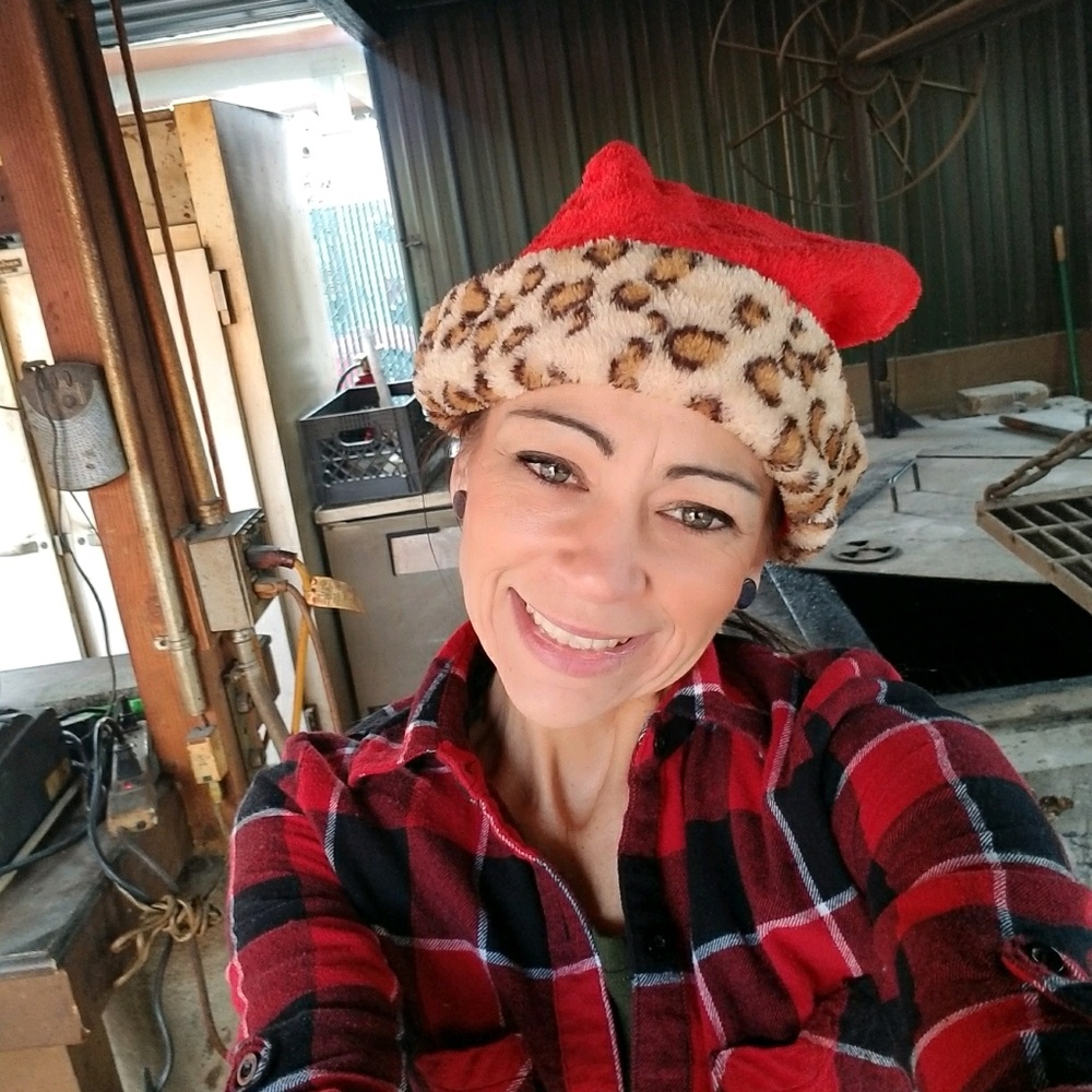 Meet your Posher, Crystal